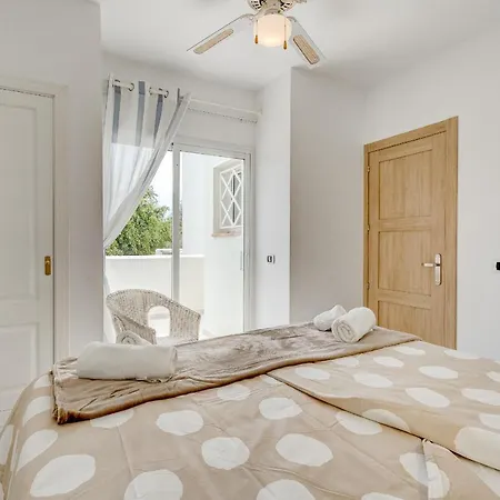 펜션 Golf Playa De Americas 2 *